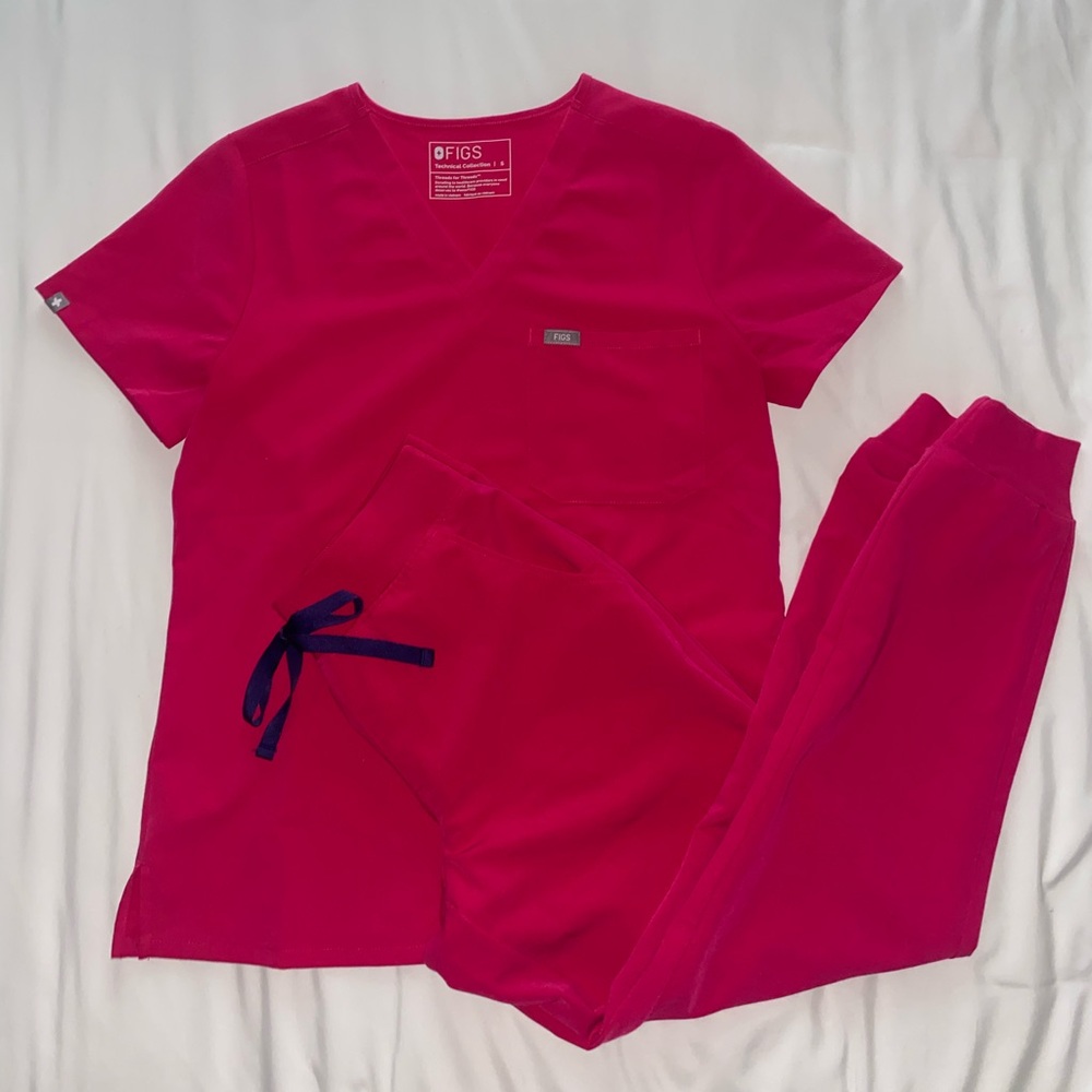 Figs Scrubs Catarina top and Zamora Joggers